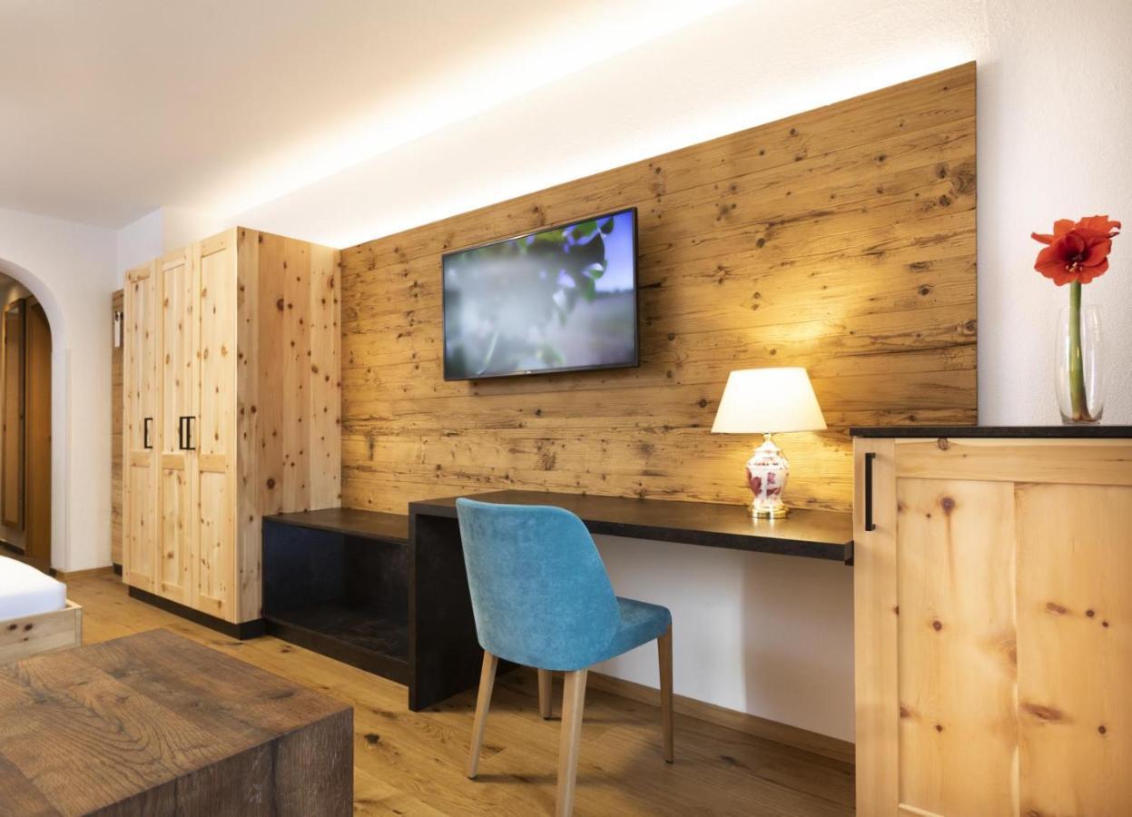 Hotel Garni Tirol Ladis Dış mekan fotoğraf